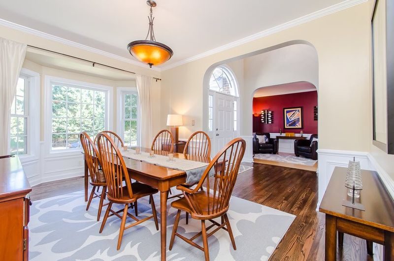2704 Crystal Oaks Dr, Raleigh, NC 27614