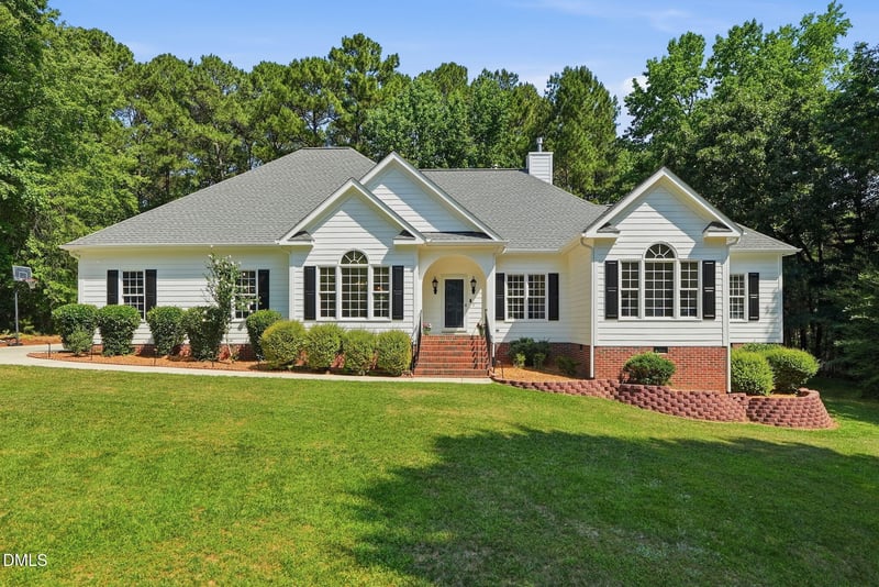 2704 Dray Ct, Raleigh, NC 27613