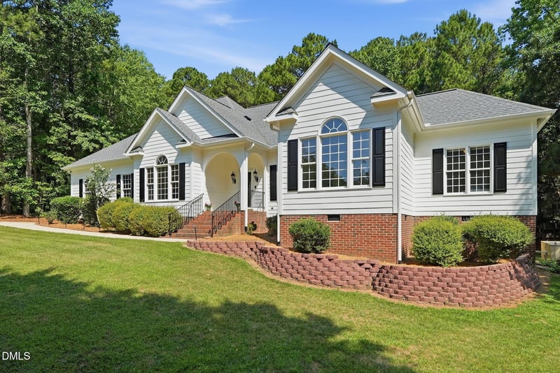 2704 Dray Ct, Raleigh, NC 27613