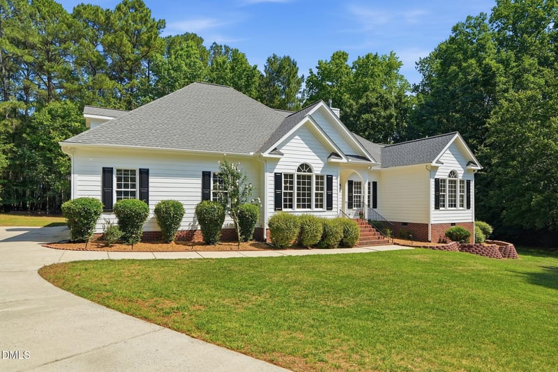 2704 Dray Ct, Raleigh, NC 27613