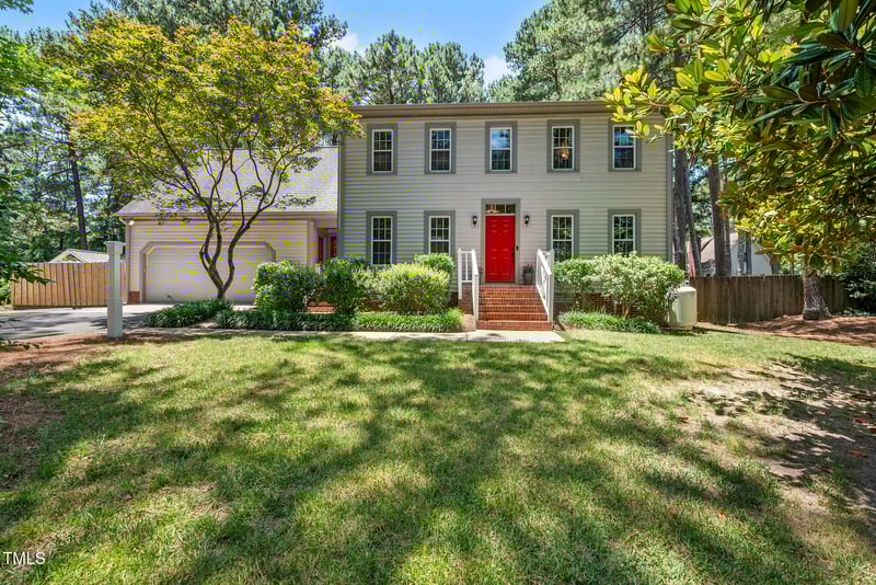 2704 Farnborough Rd, Raleigh, NC 27613