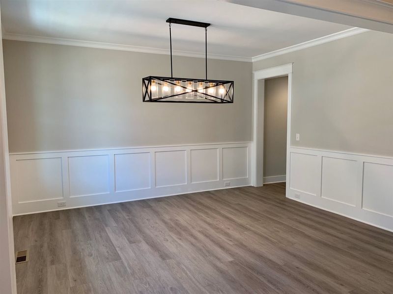 2704 Flume Gate Dr, Raleigh, NC 27603