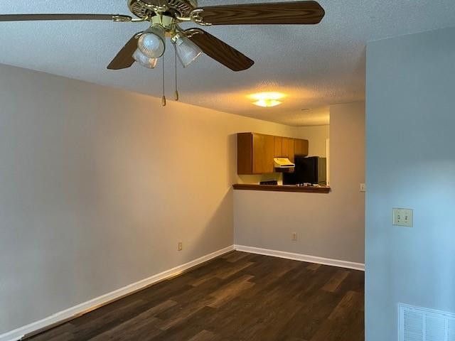 2704 Foxtail Ct, Raleigh, NC 27610