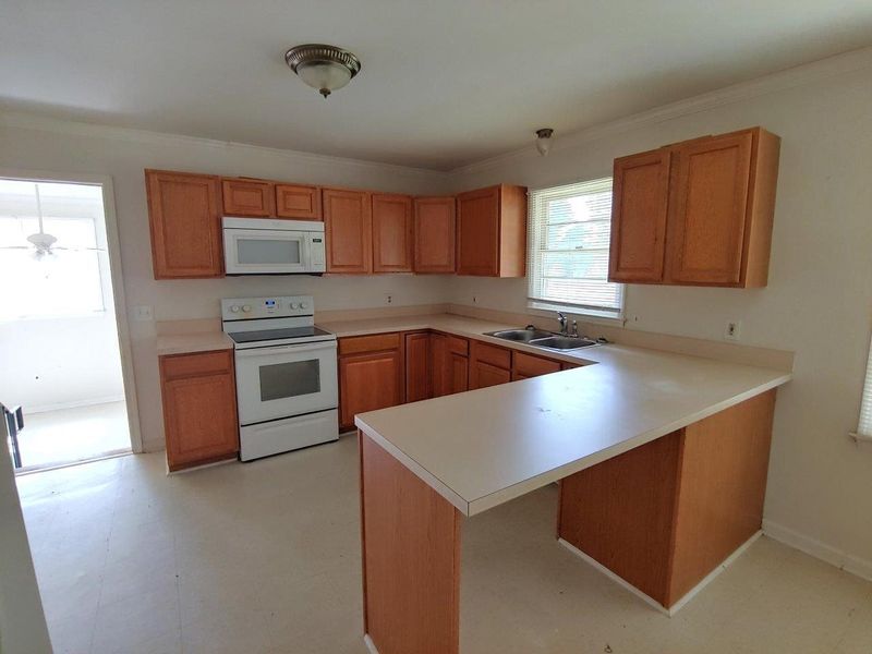 2704 Old Williams Rd, Raleigh, NC 27610