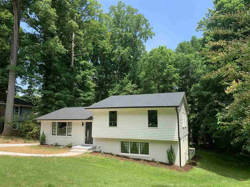 2704 Patrick Rd, Raleigh, NC 27604
