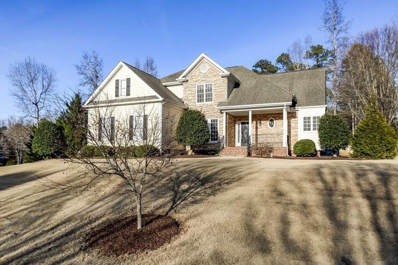 2704 Penfold Ln, Wake Forest, NC 27587