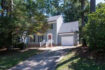 2704 Rockbridge Ct, Raleigh, NC 27604
