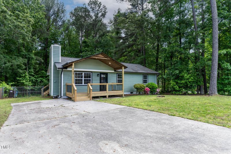 2704 Ross Rd, Durham, NC 27703