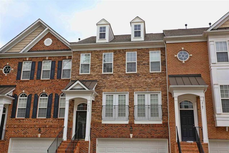 2705 Laurelcherry Dr, Raleigh, NC 27612