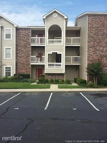 2705 Preston Woods Ln #3, Fayetteville, NC 28303
