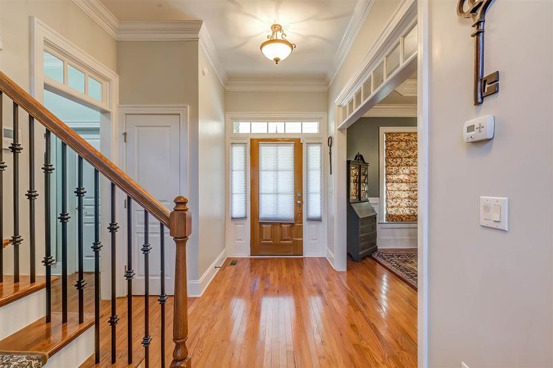 2705 Royal Forrest Dr, Raleigh, NC 27614