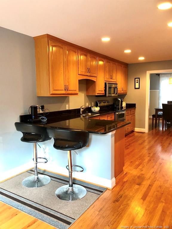 2705 Sunnybrook Dr, Sanford, NC 27330