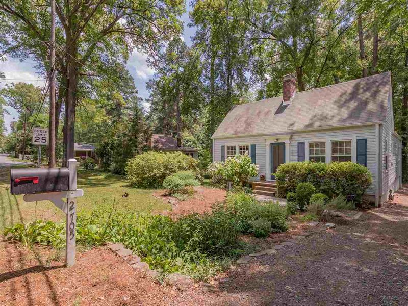 2705 Vineyard St, Durham, NC 27707