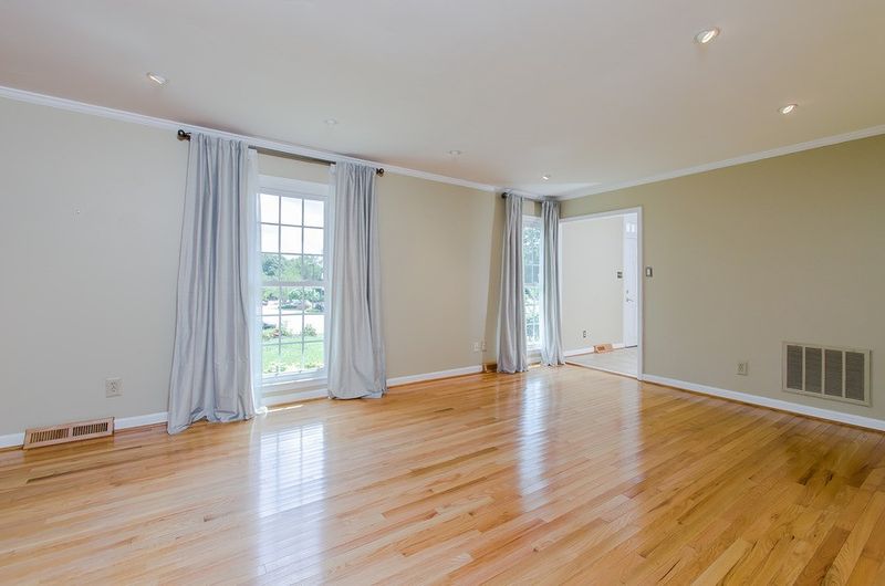 2705 Wycliff Rd, Raleigh, NC 27607