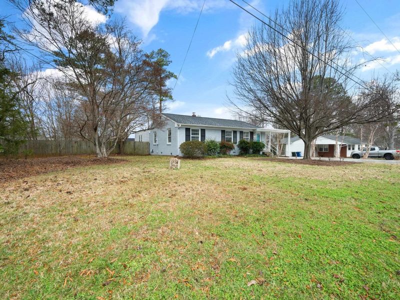 2706 Crestline Ave, Raleigh, NC 27603