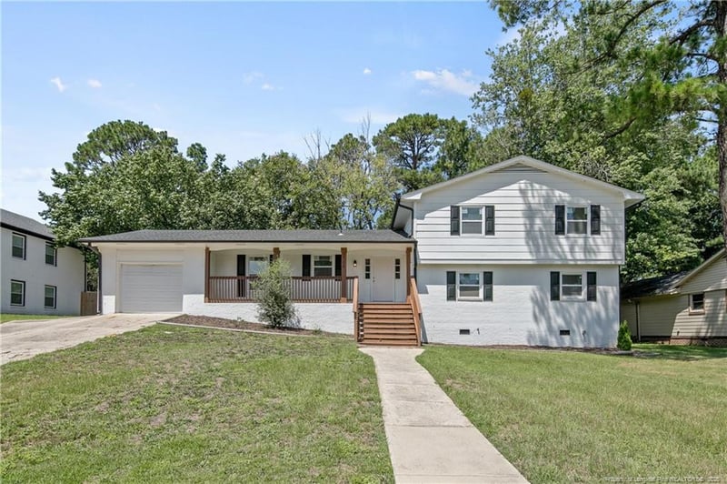 2706 Fordham Dr, Fayetteville, NC 28304