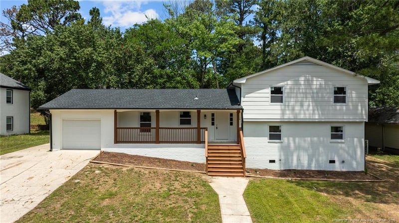 2706 Fordham Dr, Fayetteville, NC 28304