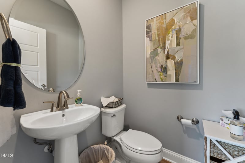 2706 Kempthorne Rd, Cary, NC 27519
