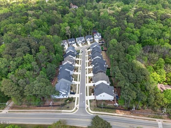 2706 Pathway Dr, Chapel Hill, NC 27516