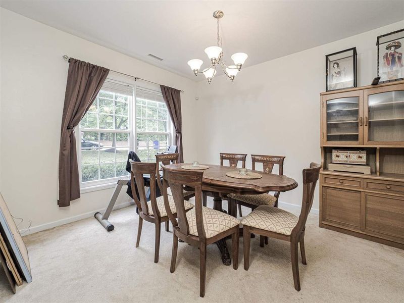 2706 Sagebrush Ln, Durham, NC 27703