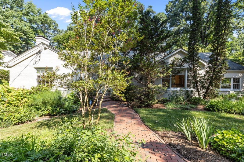 2706 Stuart Dr, Durham, NC 27707