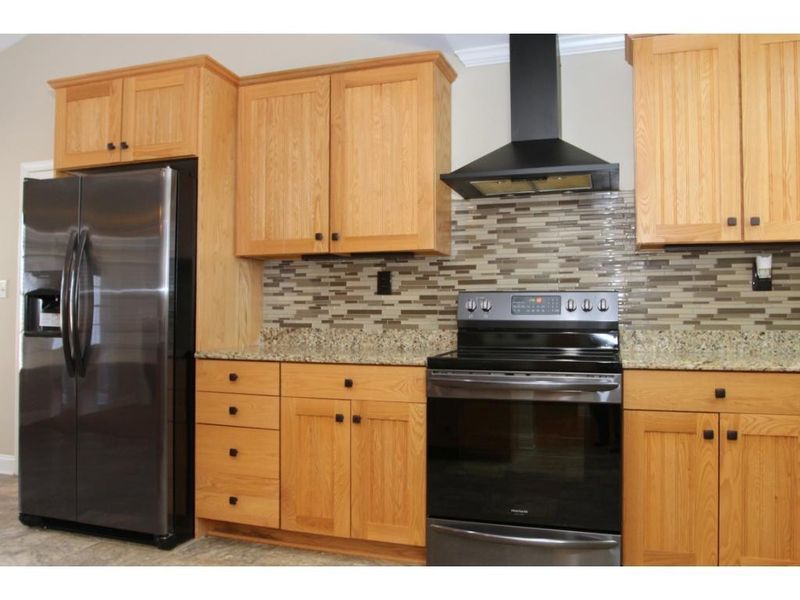 2706 Sumac Ln, Burlington, NC 27215