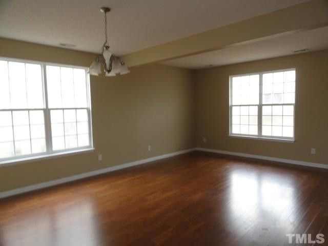 2706 Windchase Dr, Raleigh, NC 27610