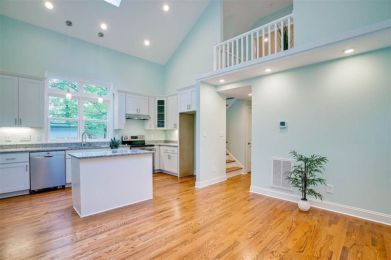 2707 Ashley St, Durham, NC 27704
