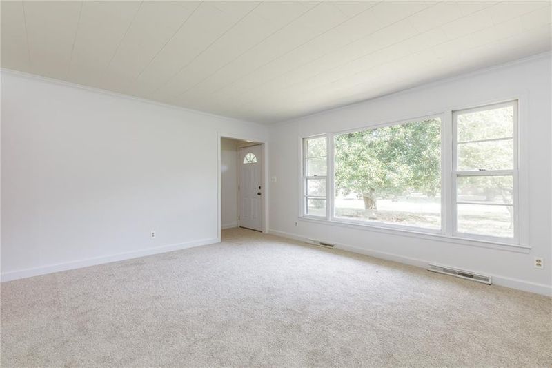 2707 Blanche Dr, Burlington, NC 27215
