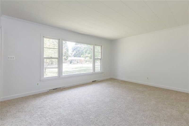 2707 Blanche Dr, Burlington, NC 27215