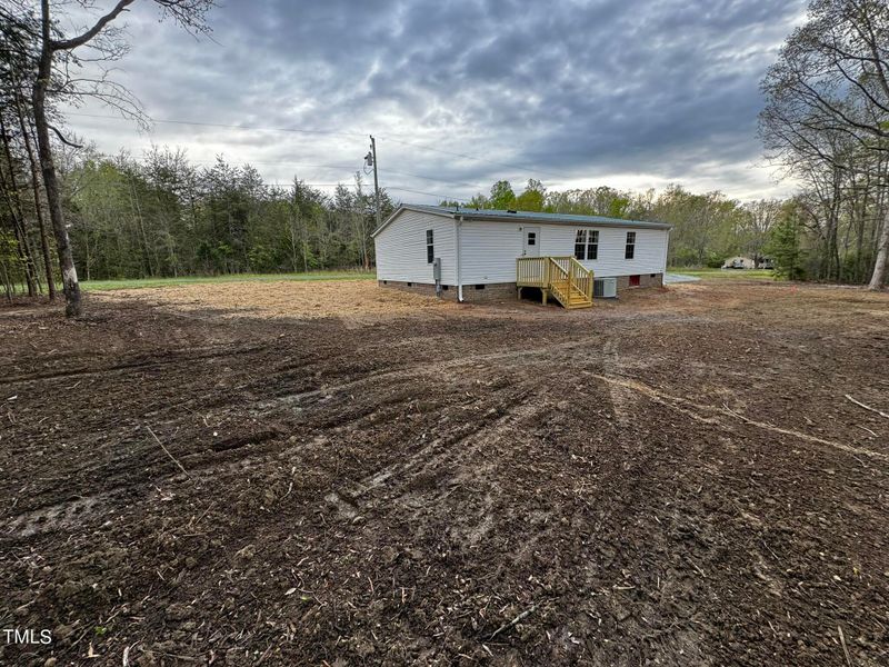 2707 Lenore Dr, Burlington, NC 27217