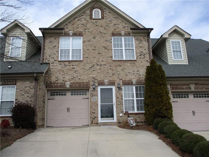 2707 Monticello Ct, Burlington, NC 27215