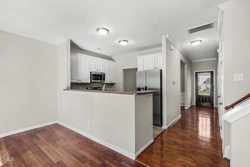 2707 Sunny Corners Ct, Raleigh, NC 27614