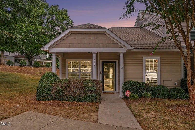 2707 Willow Pines Pl, Raleigh, NC 27614