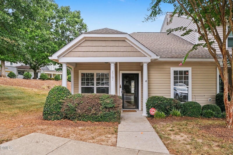 2707 Willow Pines Pl, Raleigh, NC 27614