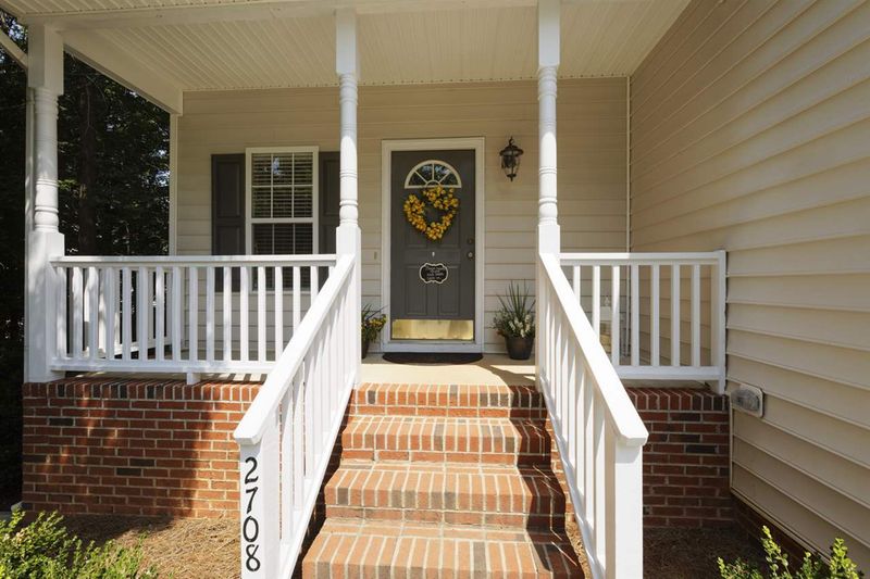 2708 Alder Ridge Ln, Raleigh, NC 27603