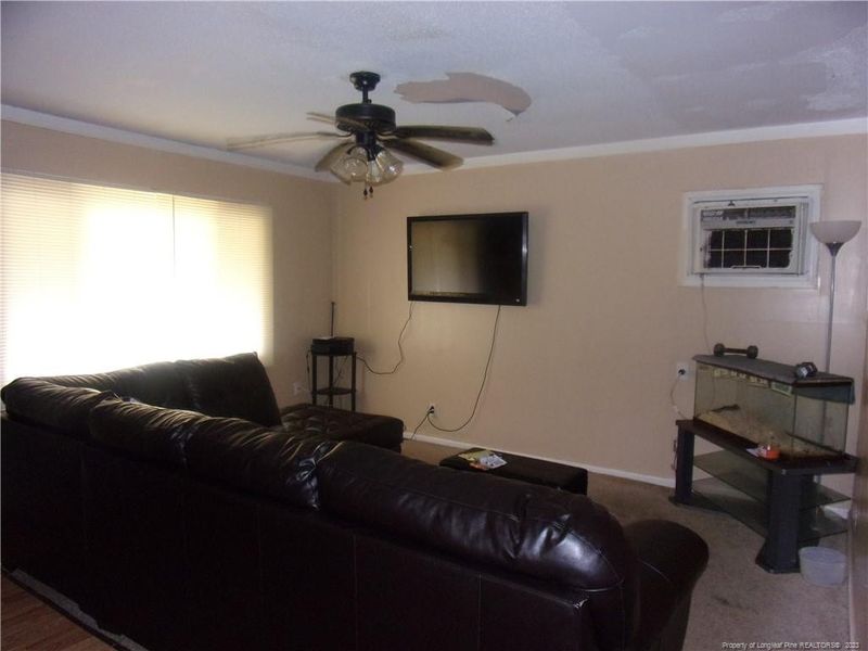 2708 Brookhaven Dr, Sanford, NC 27330