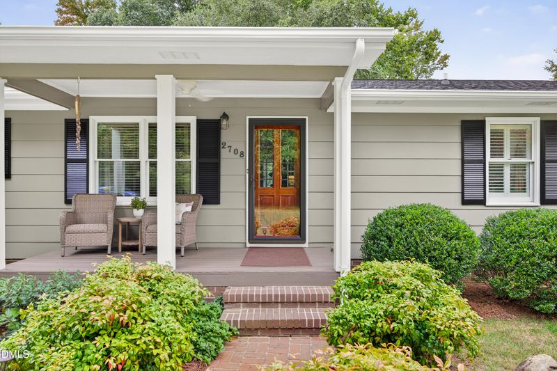 2708 Cambridge Rd, Burlington, NC 27215