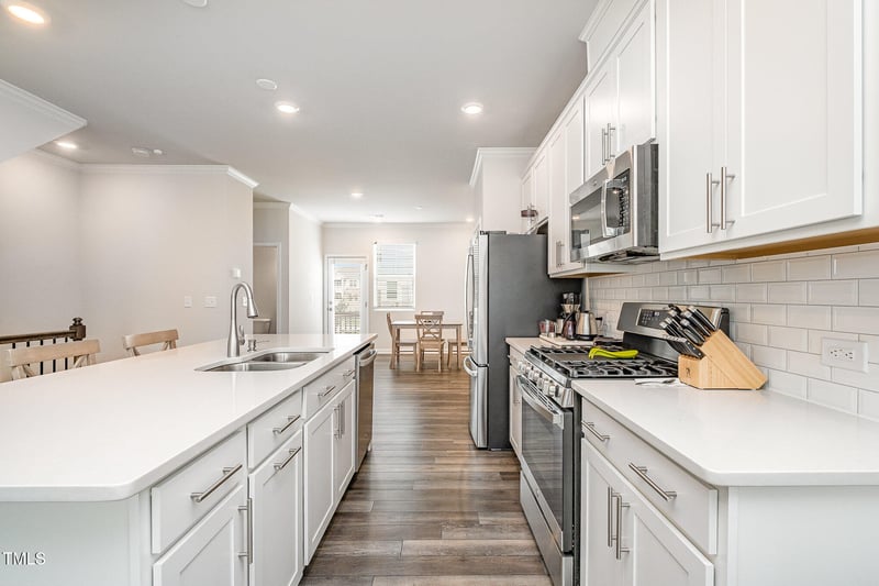 2708 Chert Ln, Raleigh, NC 27610
