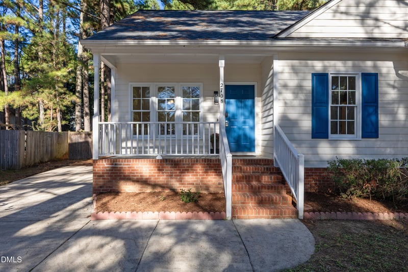 2708 Clonnel Ct, Raleigh, NC 27604