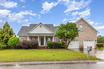 2708 Franciscan Dr, Fayetteville, NC 28306