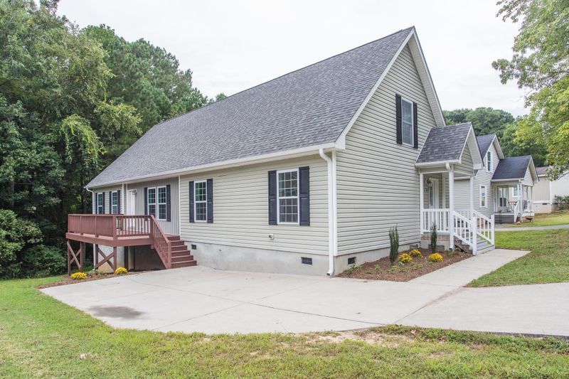 2708 Goshawk Ln, Raleigh, NC 27603