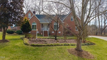 2708 Sturbridge Ct, Burlington, NC 27215