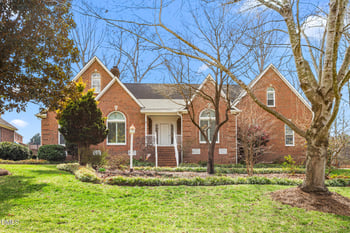 2708 Sturbridge Ct, Burlington, NC 27215