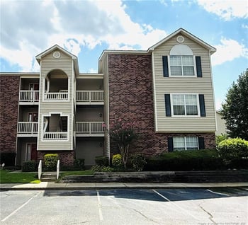 2709-8 Preston Woods Ln, Fayetteville, NC 28304