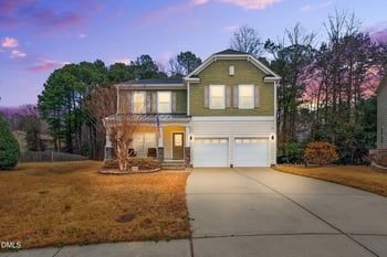 2709 Banks Lake Ct, Fuquay Varina, NC 27526