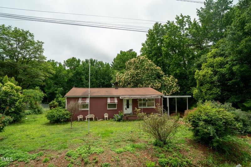 2709 Bethune Dr, Raleigh, NC 27603