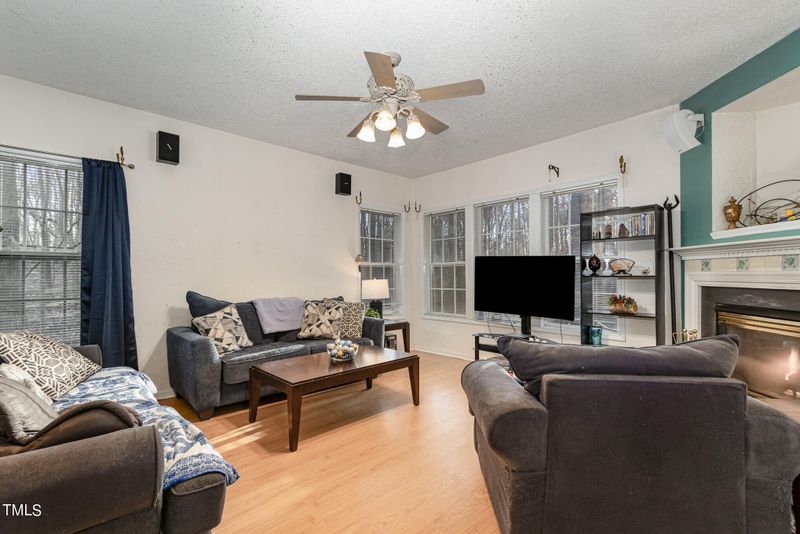2709 Brick Hearth Dr, Hillsborough, NC 27278