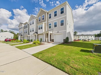 2709 Chert Ln, Raleigh, NC 27610