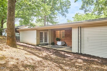 2709 Evers Dr, Raleigh, NC 27610